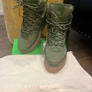 IVY Park Super Sleek Boot V1